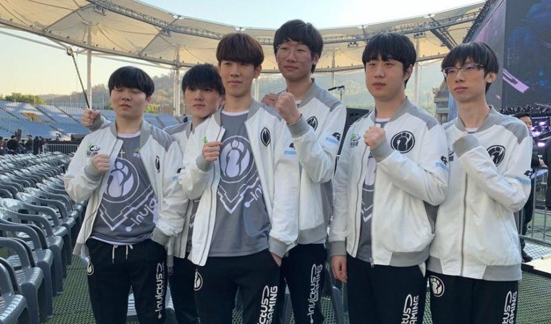 他们携带自 他们携带自