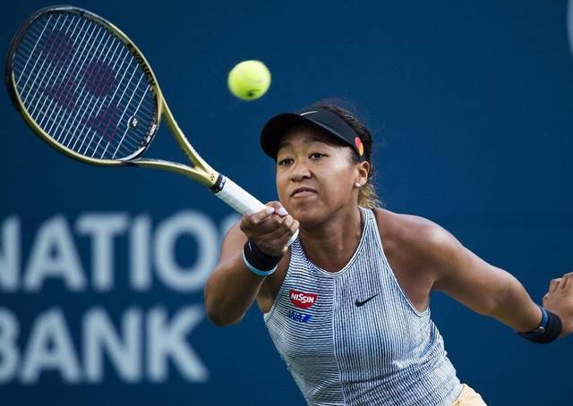 保持强势地 保持强势地