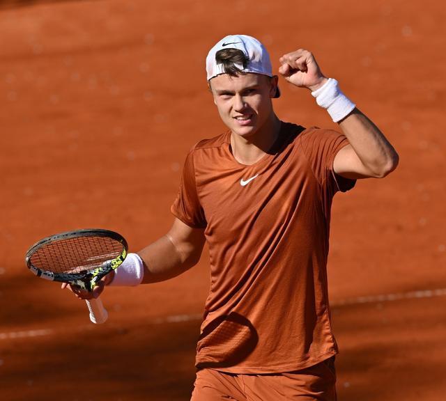 无论是滕哈 无论是滕哈