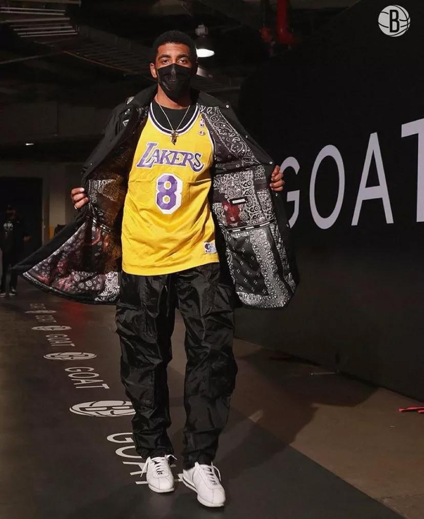 然后在湖人 然后在湖人